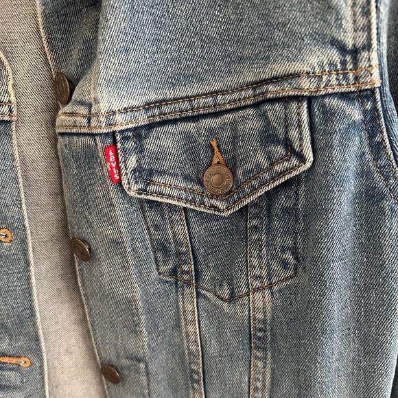 Levi’s Original Denim Jacket - Picture 2 of 6